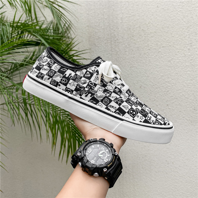 2023 wholesale small order custom design unisex fashion casual canvas shoes